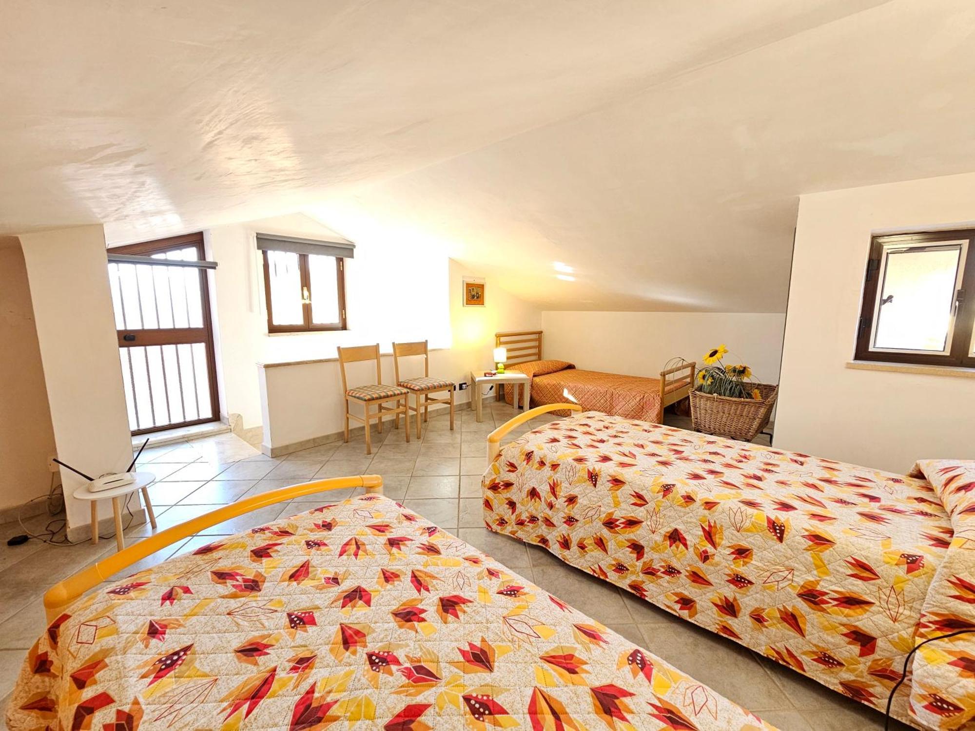 Costa Mediterranea Holiday Homes 캄포펠리체 디 로첼라 객실 사진