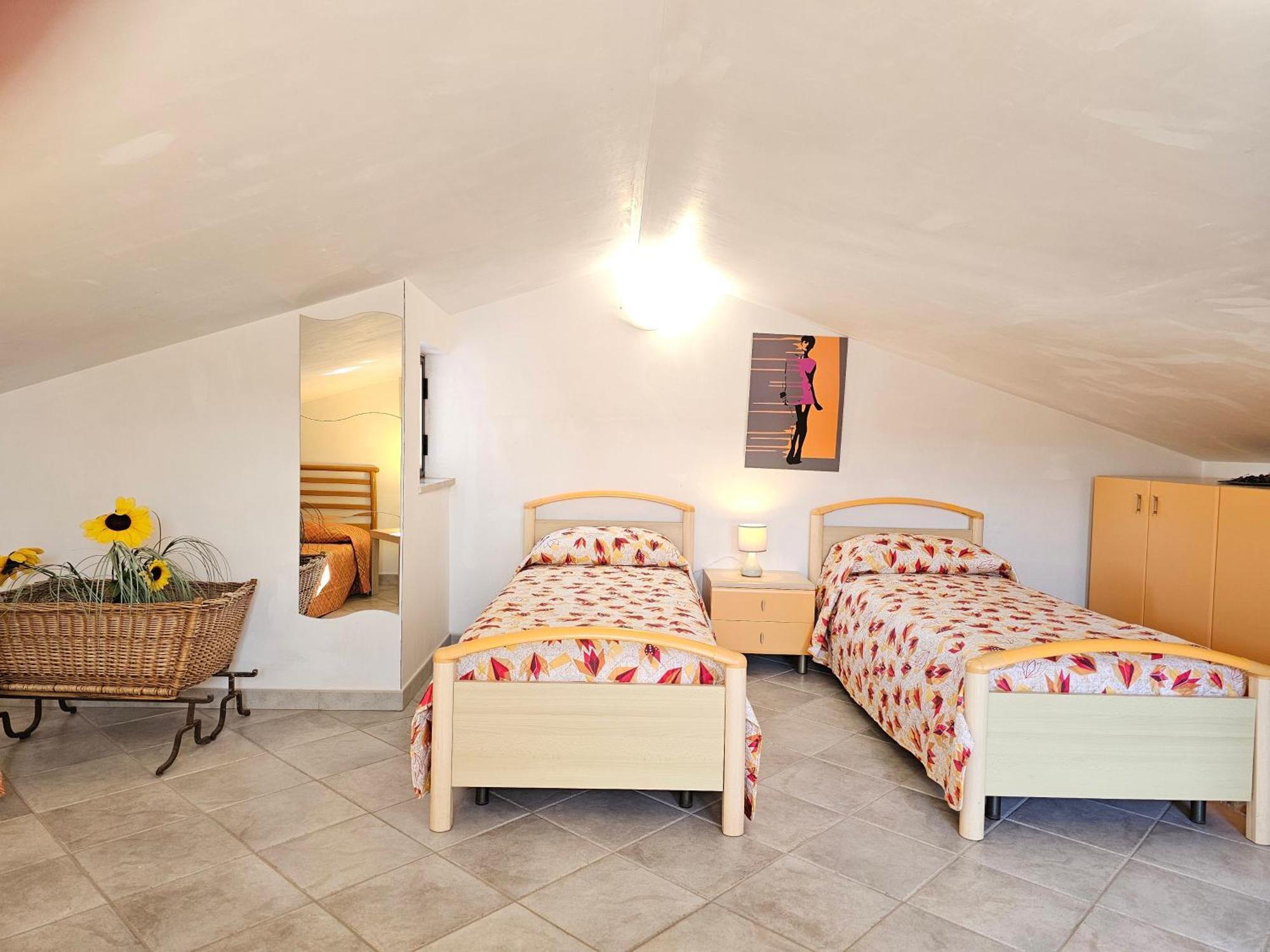 Costa Mediterranea Holiday Homes 캄포펠리체 디 로첼라 객실 사진